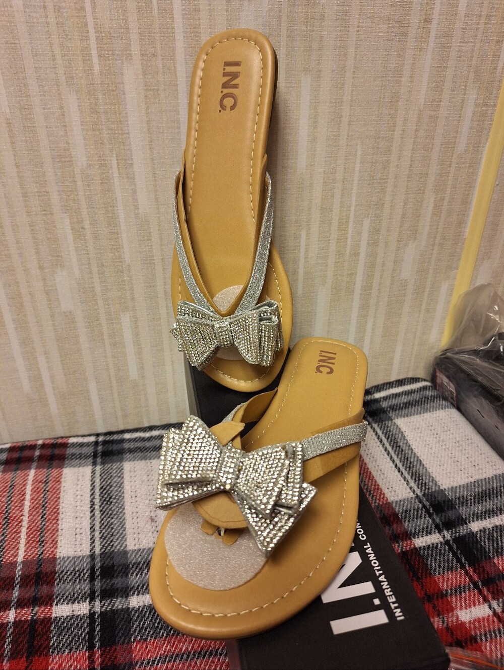 I.N.C. Bling Bow Thong Sandal - 8